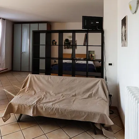 Apartment Confortevole Monolocale Faentino Con Terrazza