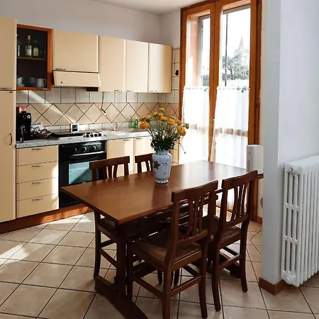 Confortevole Monolocale Faentino Con Terrazza Faenza