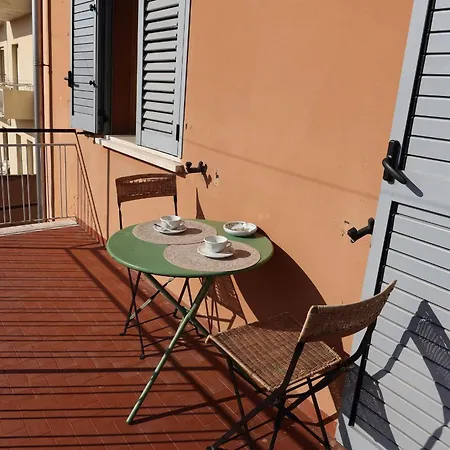 Confortevole Monolocale Faentino Con Terrazza * Faenza