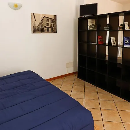 Confortevole Monolocale Faentino Con Terrazza