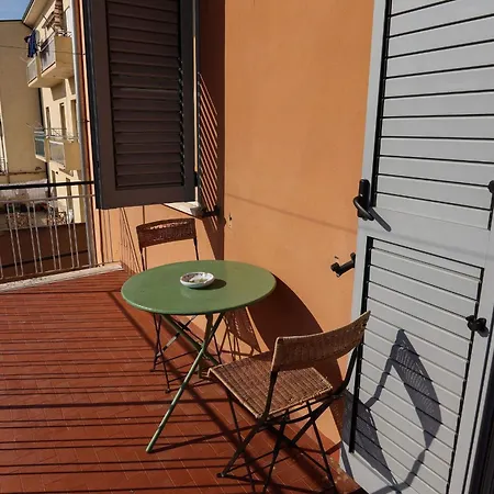 Confortevole Monolocale Faentino Con Terrazza Apartmán Faenza