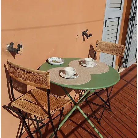 Confortevole Monolocale Faentino Con Terrazza